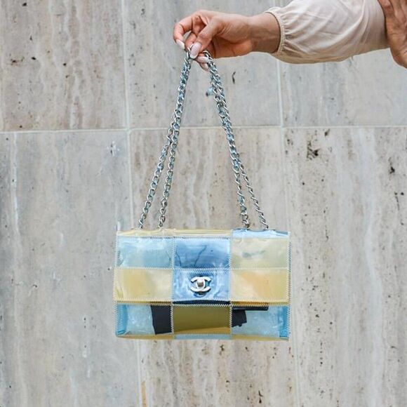 Rare Vintage CHANEL Blue and Beige PVC Stitched Patchwork CC Logo Should… - Picture 4 of 16